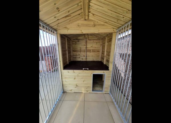 Wilmslow single wooden dog kennel