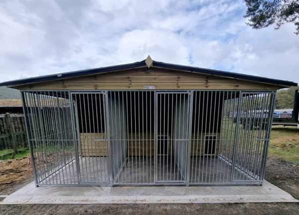 Wilmslow triple wooden dog kennel